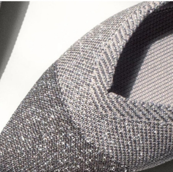 Rothy's NEW size 10.5 Silver Metallic points - Picture 2 of 9